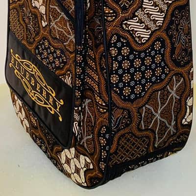 Blueberry Authentic Batik Gig Bag - Extra Sturdy Padding for Comfort and Protection image 4