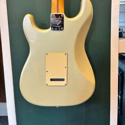 Fender 60th Anniversary Limited Standard Stratocaster with Maple Fretboard 2006 - Blizzard Pearl image 8