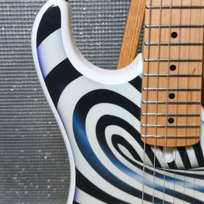 Kramer The 84 Custom Graphics 2021 - The Illusionist 3D Black / White Swirl image 5