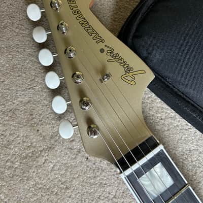 Fender Gold Foil Jazzmaster 2023 - Shoreline Gold image 9
