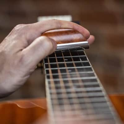 Shubb GS1 Guitar Steel Slide,  Stainless Steel Bar with Wooden Handle - GS-1 image 4