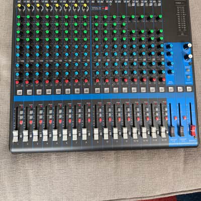Yamaha MG20 20 Channel Analog Mixer 2014 - Present - Black image 1
