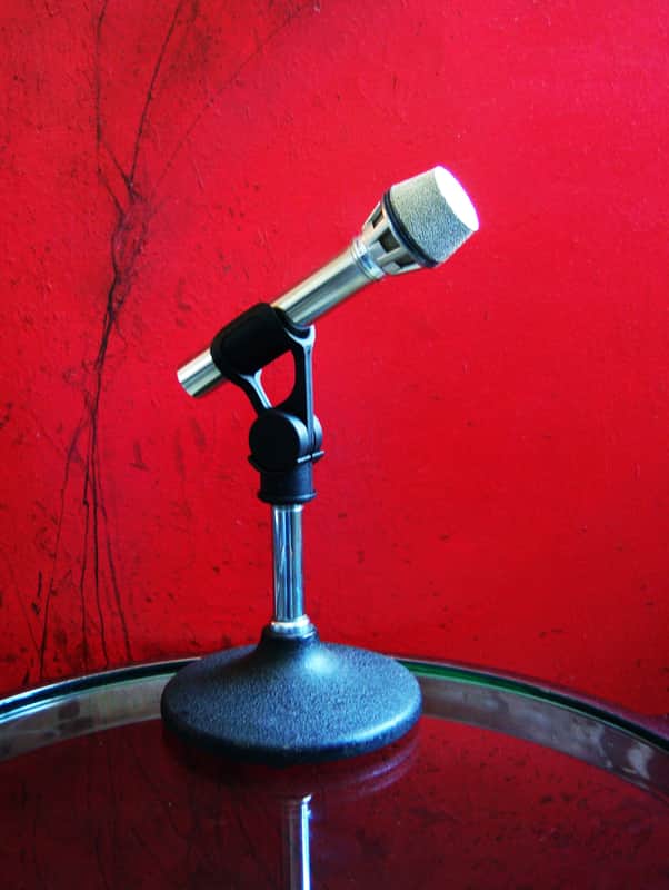 Vintage 1970's AKG D190E dynamic cardioid microphone w mic clip Low Z 280 OHMS D1000E # 1 image 1