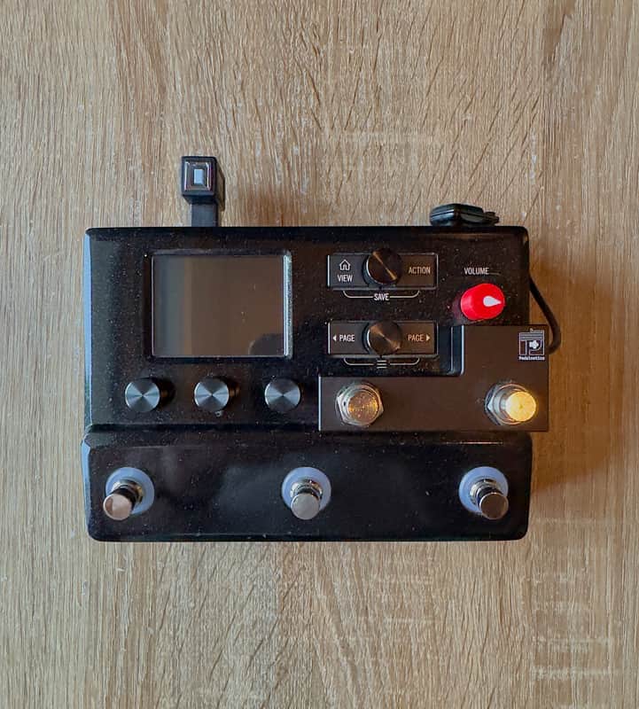 Line 6 HX Stomp w/ Pedalnetics Switcher
