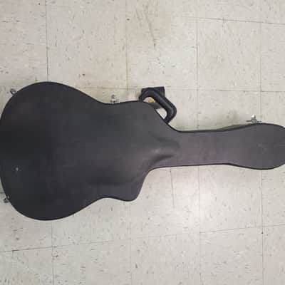 Goyette  Professional Classical Gig Guitar Excellent condition with Hard shell Case 2011 image 6