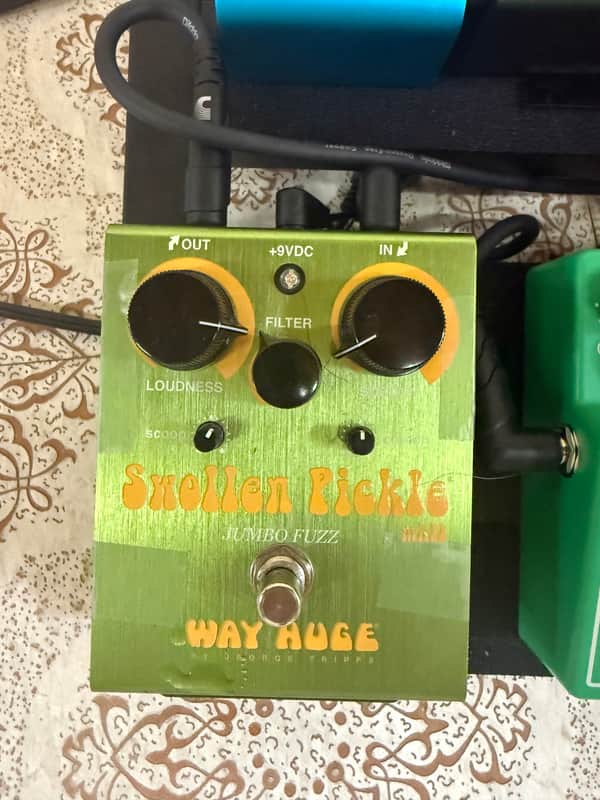 Way Huge WHE401 Swollen Pickle MkII Jumbo Fuzz