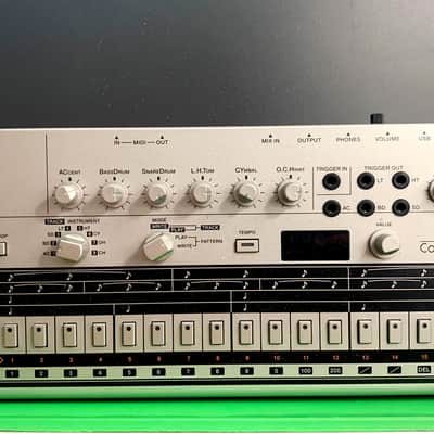 Roland TR-06 Drumatix