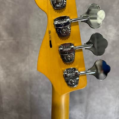 Fender American Professional II Jazz Bass 2023 - 3-Color Sunburst image 7