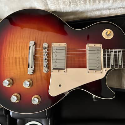 2020 Gibson Les Paul Standard '60s and Case image 1