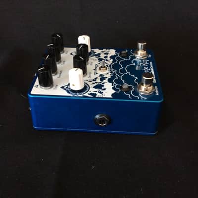EarthQuaker Devices Avalanche Run Stereo Delay and Reverb Pedal Used by Nils Lofgren image 6