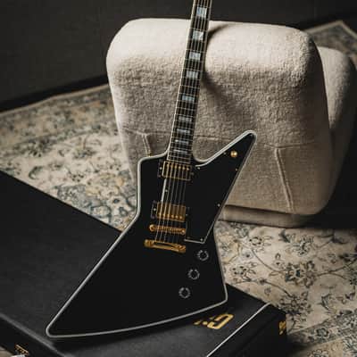 Gibson Custom Explorer Custom-Ebony w/Ebony Fingerboard & Gold Hardware image 2