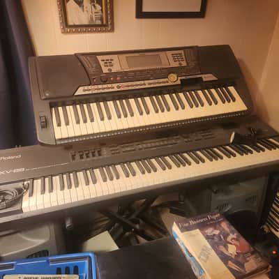 Roland XV-88 128-Voice 88-Key Expandable Digital Synthesizer 1998 - 2003 - Black