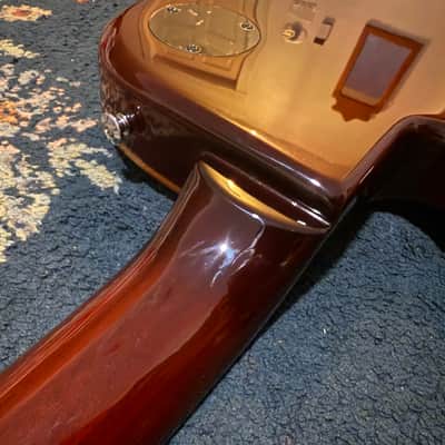 Yamaha AES620 singlecut image 14