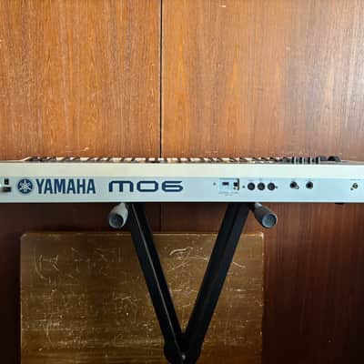 Yamaha MO6 61-Key Music Production Synthesizer Workstation DAW Control w/ bag image 8
