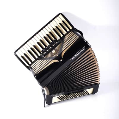 TOP German Made Piano Accordion Weltmeister Manuela II - 80 bass, 8 reg. (5+3) + Hard Case & Shoulder Straps ~ Akkordeon image 7