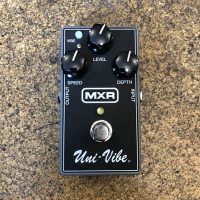 MXR M68 Uni-Vibe Chorus / Vibrato Pedal | Reverb