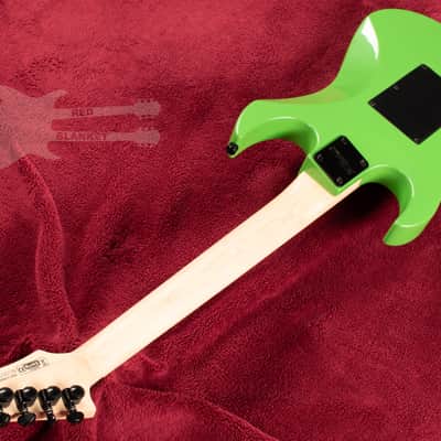 B.C. Rich Gunslinger Retro II with Floyd Rose - Green Pearl image 13