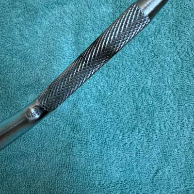 Ludwig One Knurled Gull Wing Left Side Bass drum spur leg 9.5mm - 9”Long 60s - Chrome image 8
