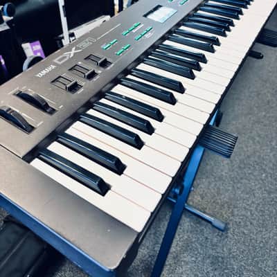 Yamaha DX21 Synthesizer 1985 - Black