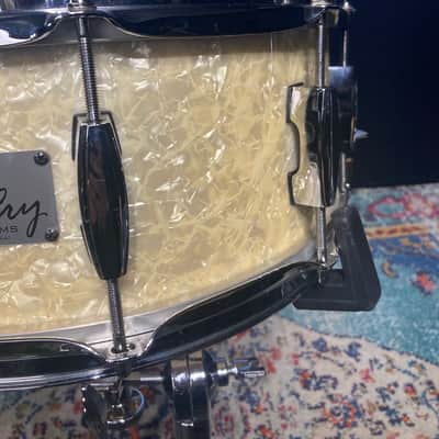 Final Cry - 6x14" 10-Lug Wood Snare Drum - White Marine Pearl image 6