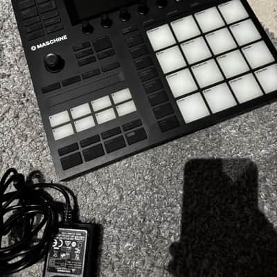 Native Instruments Maschine MKIII 2010s - LIKE NEW image 1