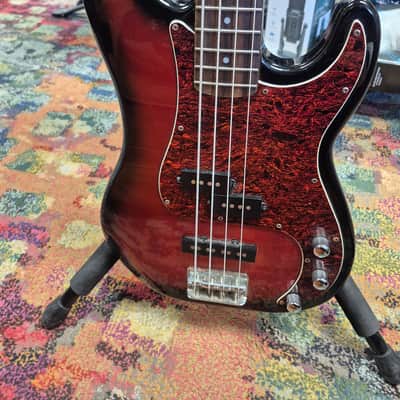 Squier Standard Precision Bass Special 1999 - 2010 - Sunburst image 2
