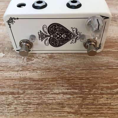 Lovepedal Tchula Boost - Ace Graphic image 3