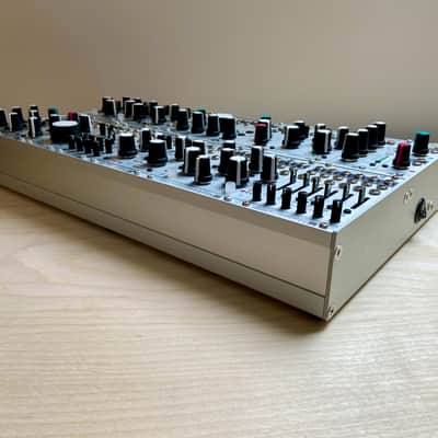Mutable Instruments 15 Module 168hp System With ALM Case and Decksaver image 5
