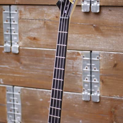 Kramer Disciple D-1 Bass - Ebony image 7