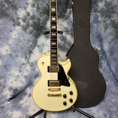 Video Demo Hohner Vintage RARE 1977 WHITE with Gold Hardware Hohner Japan L-59 Les Paul Style Electric Guitar New Strings Pro Setup Original Hard Shell Case image 1