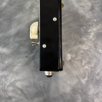 Swart Night Light Attenuator image 4