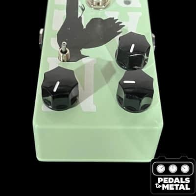 Mojo Hand FX Magpie V1 with Box - Soft Green - X17342 image 3