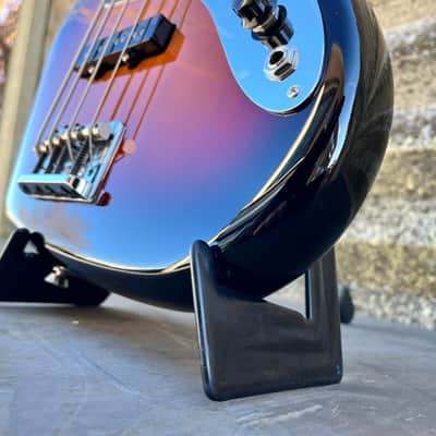 Fender American Pro II Jazz Bass® Rosewood Fingerboard, 3-Color Sunburst 0193970700 image 12
