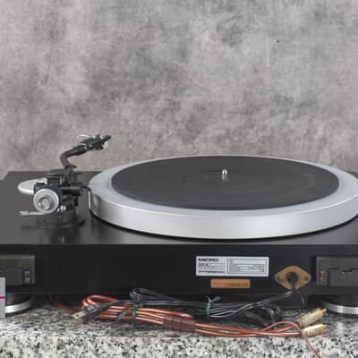 MICRO DD-8Z Direct Drive Turntable w/ AC3000 tonearm in Very Good Condition. image 12