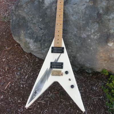 Aria Pro II XX 1980's White Yngwie Malmsteen (36 Hour Sale) image 2