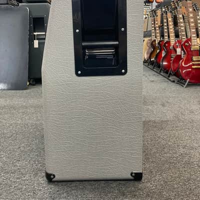 Marshall Studio Jubilee 2536A "Silver Jubilee" 140-Watt 2x12" Angled Guitar Speaker Cabinet 2015 - Present - Silver image 4