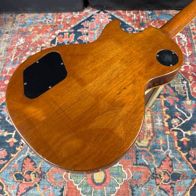 Gibson Les Paul Classic Honeyburst Solid Body - 2006 image 4