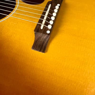 Gibson J-45 Standard 2025 - Honeyburst Gloss image 5