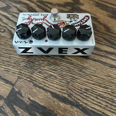 Zvex Vexter Series Instant Lo-Fi Junky Modulation and Chorus/Vibrato Guitar Effects Pedal image 3