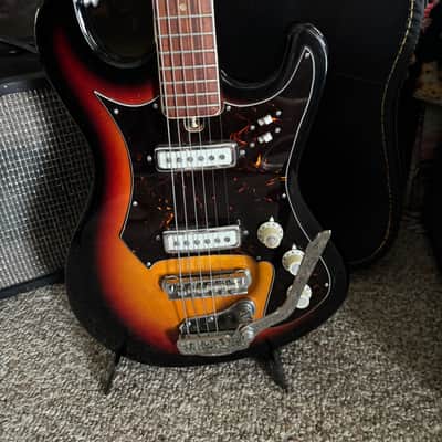 1960s Sears and Robuck 319-1412  w/ case image 3