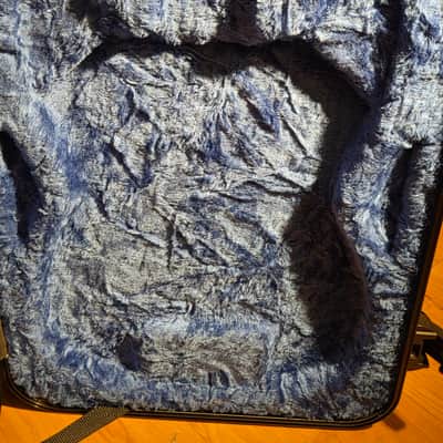 Fender Deluxe Molded Stratocaster / Telecaster Case Silver / Blue Interior image 7