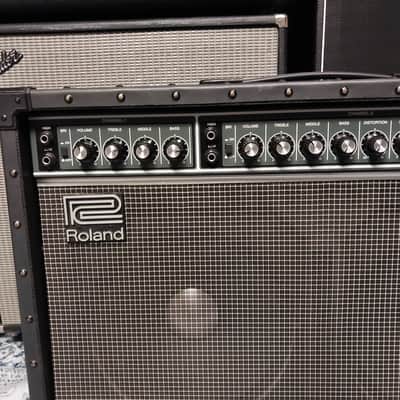 Roland JC-120 Jazz Chorus 2-Channel 120-Watt 2x12" Guitar Combo image 3