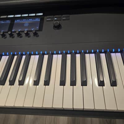 Native Instruments Komplete Kontrol S88 MKii 2020 - Present - Black image 3