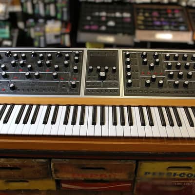 Moog One 8-Voice 61-Key Polyphonic Analog Synthesizer 2018 - Present - Black/Ash image 2
