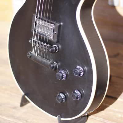 Vintage V100VMX - Satin Black image 4