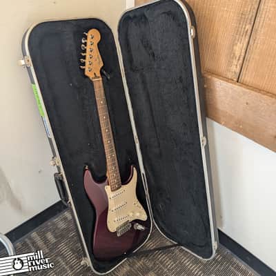 Fender Stratocaster MIM w/ Freedom SKB Hardshell Case - Used image 8