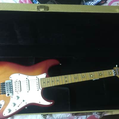 Fender Richie Sambora Signature Cherry Sunburst Japan //// free   many stuffs image 17
