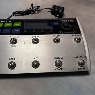 TC-Helicon Voicelive 3 Vocal FX & Multi Looper w/Power Supply image 3
