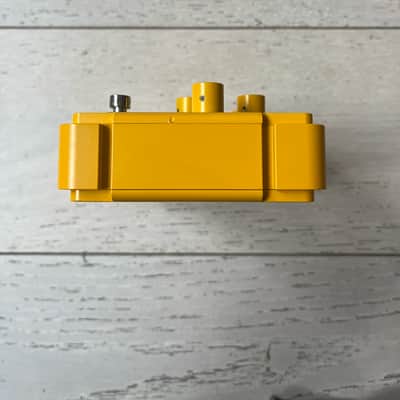Kernom Moho Fuzz 2023 - Present - Yellow image 5