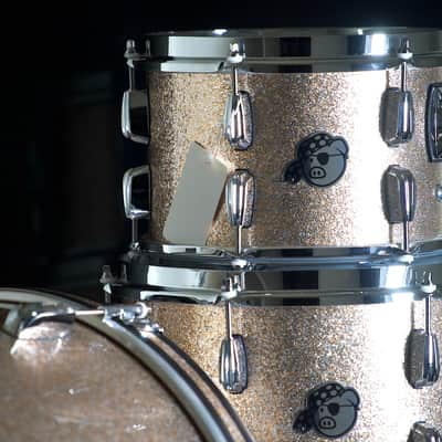 PORK PIE PERCUSSION 4-PIECE DRUM SET IN CHAMPAGNE SPARKLE Bild 2